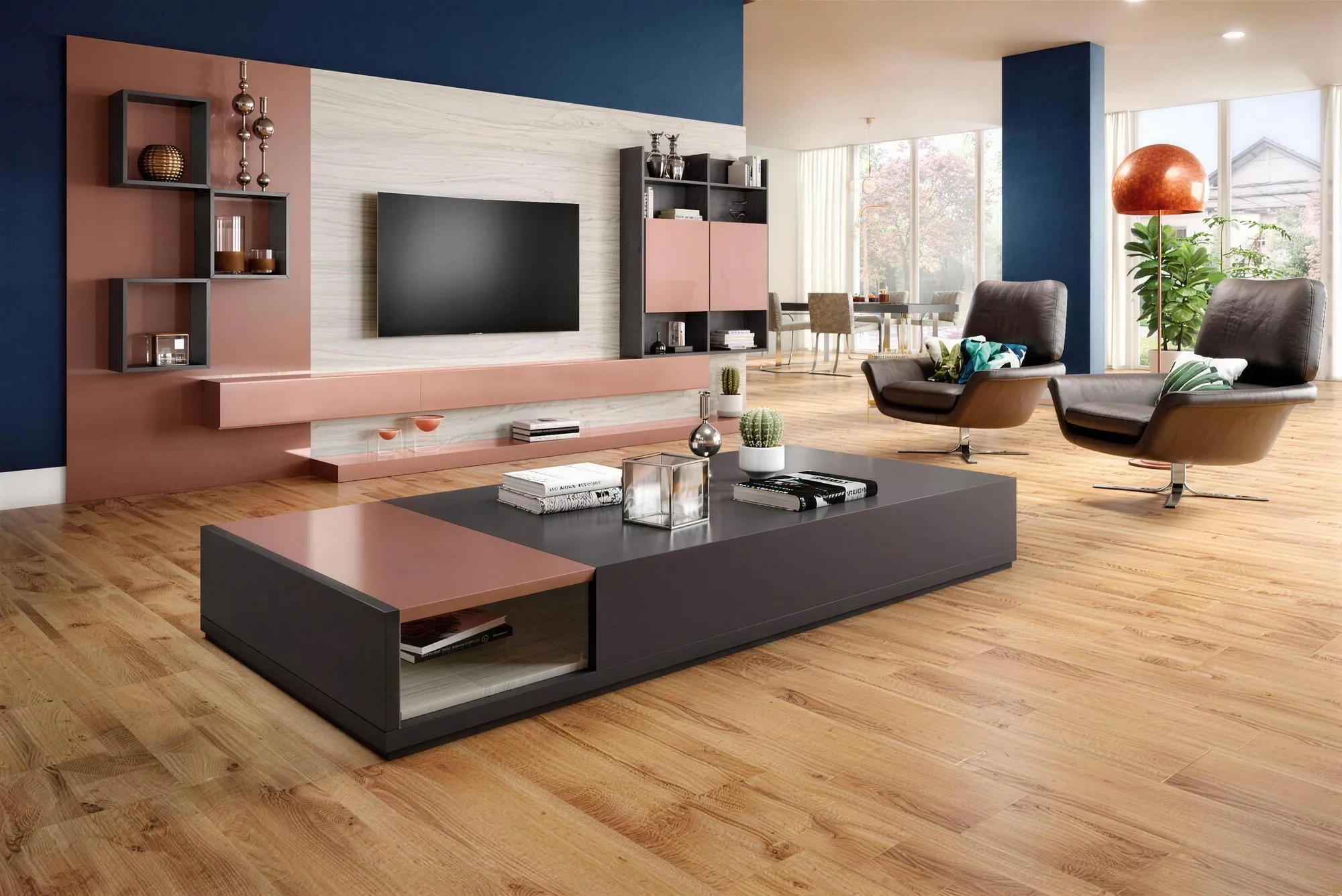 Sala com painel de TV, mesa de centro escura, poltronas de couro e piso laminado amadeirado.